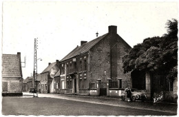 59 - B25864CPSM - ERRE - La Place De La Mairie - Très Bon état - NORD - Sonstige & Ohne Zuordnung