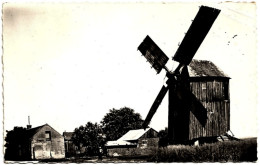 28 - B25736CPSM - EN BEAUCE - Un MOULIN A VENT - Très Bon état - EURE-ET-LOIR - Autres & Non Classés