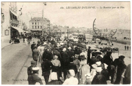 85 - T25442CPA - LES SABLES D'OLONNE - Le Remblai Jour De Fete - Très Bon état - VENDEE - Sables D'Olonne