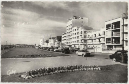 62 - B30720CPSM - LE TOUQUET PARIS PLAGE - Le Remblai - Hotel Cote D' Opale - Voitures - Parfait état - PAS-DE-CALAIS - Le Touquet