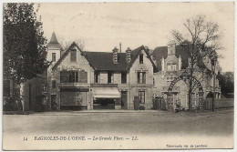 61 - B30456CPA - BAGNOLES DE L'ORNE - La Grande Place - Pension De Famille Et Patisserie Parisienne - Parfait état - ORN - Bagnoles De L'Orne