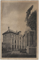 61 - B30445CPSM - ARGENTAN - La Poste Et Le Monument Aux Morts - Très Bon état - ORNE - Argentan