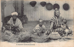 Algérie - Exposition Ethnographique - L'Oasis Saharienne - Femmes Et Enfants - Ed. Inconnu  - Femmes