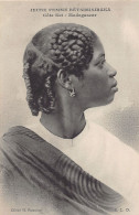 Madagascar - Jeune Femme Bétsimisaraka - Cliché H. Rousson - Ed. E.L.D. E. Le Deley  - Madagaskar