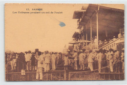 Vietnam - SAIGON - Les Tribunes Du Champ De Course Pendant Un Vol De L'aviateur Étienne Poulet - Ed. Paulussen 17 - Vietnam