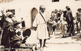 Maroc - TANGER - Charmeurs De Serpents - CARTE PHOTO - Ed. Inconnu  - Tanger