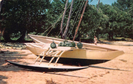 Micronesia - Marshall Islands - Native Outrigger Canoe On Ebeye Island, Kwajalein Atoll - Publ. Kwajkard  - Mikronesien