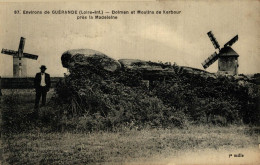 DOLMEN ET MOULINS DE KERBOUR PRES LA MADELEINE - Guérande