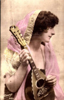 Fantaisies > Femmes  MUSICIENNE  /// 122 - Women