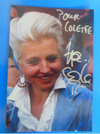 AUTOGRAPHE DE HANNA SCHYGULLA SUR PHOTO - Actors & Comedians