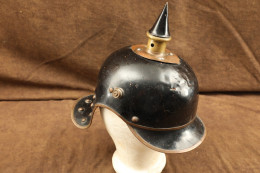 Casque Pickelhaube De Cavalerie Métallique Allemande De La Première Guerre Mondiale CE Junker 1913 Avec Doublure - Cascos