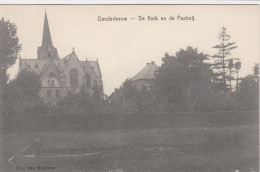 Denderleeuw - De Kerk En De Pastorij - Denderleeuw