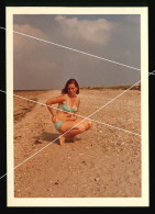 Orig. Color Foto 70er Jahre Mädchen Pose Im Grünen Bikini, Sweet Young Girl Green Bikini, Beach Fashion, Teenager. Pose - Personnes Anonymes