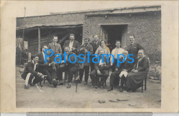 229511 REAL PHOTO COSTUMES PEOPLE IN A ROAST ASADO POSTAL POSTCARD - Photographs