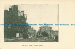 R635338 Sevenoaks. London Road. Postcard - Sonstige & Ohne Zuordnung