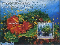 Mozambique 2002 Corals S/s, Mint NH, Nature - Fish - Corals - Vissen