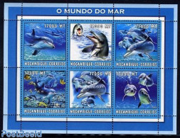Mozambique 2002 Dolphins 6v M/s, Mint NH, Nature - Fish - Sea Mammals - Vissen