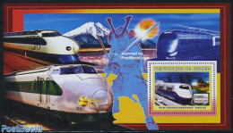 Guinea, Republic 2006 Japanese Railways S/s, Shinkansen Serie E2, Mint NH, Transport - Railways - Trains