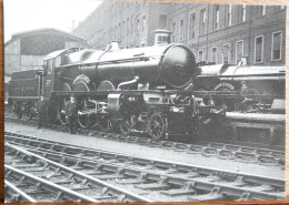 THE BRAND NEW CASTLE 4-6-0 N° 4073 CAERPHILLLY CASTLE ON SHOW AT PADDINGTON IN 1923 2EME LOCO SAINT CLASS N° 2904 LADY - Trains