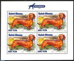 Guinea Bissau 2018 Teckel, Dog, Mint NH, Nature - Dogs - Guinea-Bissau