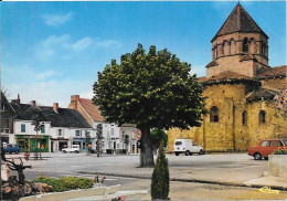 PALINGES - Place De L'Eglise Avec 4L Fourgonnette.... - Autres & Non Classés