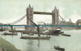 R635407 London. Tower Bridge. Postcard - Otros & Sin Clasificación