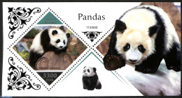 Guinea Bissau 2018 Pandas, Numbered Edition, Mint NH, Nature - Pandas - Guinea-Bissau