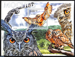 Guinea Bissau 2011 Owls, Mint NH, Nature - Birds - Birds Of Prey - Owls - Guinée-Bissau