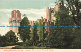 R635691 Warwick Castle. Outer Court. J. Harriott - Mundo