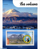 Togo 2022 Volcanoes, Mint NH, Nature - Sport - Mountains & Mountain Climbing - Arrampicata