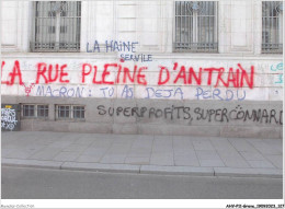 AHVP11-1003 - GREVE - Rennes - Traces Laissées Par Les Manifestations Contre La Réforme Des Retraites - 29 Avril 2023  - Staking