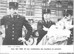 AHVP11-0981 - GREVE - Paris - Mai 1980 - Manifestation Des Travaileurs Du Spectacle  - Staking