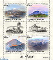 Niger 2022 Volcanoes, Mint NH, Nature - Sport - Mountains & Mountain Climbing - Escalada