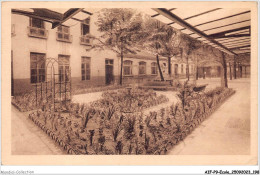 AIFP9-ECOLE-1012 - Ecole Sophie Germain - Le Jardin Et La Cour PARIS 75004 - Ecoles