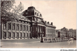 AIFP8-ECOLE-0911 - PARIS - école Militaire - Pavillon Central  - Ecoles