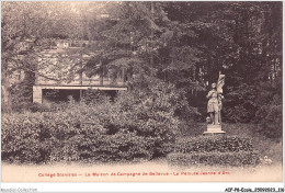 AIFP8-ECOLE-0859 - Collège Stanislas - La Maison De Campagne De Bellevue - La Pelouse Jeanne D'arc  - Schools