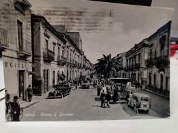 Cartolina Paternò Provincia Catania ,anni 50, Auto Fiat Topolino,via Animata ,palme - Catania