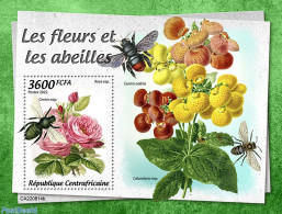 Central Africa 2022 Flowers And Bees, Mint NH, Nature - Bees - Flowers & Plants - Centraal-Afrikaanse Republiek