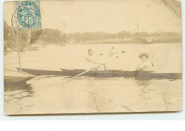 Carte-Photo - CHAMPIGNY-SUR-MARNE - Couple Dans Une Barque - Champigny Sur Marne