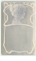 Carte Gaufrée - Profil D'une Jeune Femme - Offert Par La Maison Nas Dandois & Cie - Art Nouveau - 1900-1949