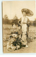 Japon - Deux Femmes En Kimono Avec Des Ombrelles - Andere & Zonder Classificatie