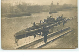 Carte-Photo - PARIS - Sous-Marin Montgolfier Au Pont De La Concorde - El Sena Y Sus Bordes