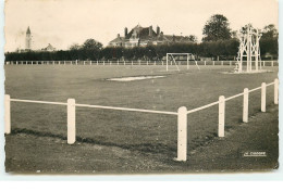 FAUVILLE-EN-CAUX - Le Stade Municipal - Autres & Non Classés