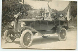 Carte Photo - Souvenir De La Reine Des Enfants Du Morvan, Année 1923 - Jeunes Filles Dans Une Automobile - Sonstige & Ohne Zuordnung