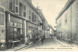 SAINT-GENIX-SUR-GUIER - Rue Hôtel-de-Ville - Commerces, Epicerie Centrale - Sonstige & Ohne Zuordnung