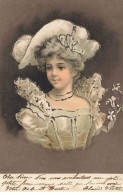 Fantaisie - Clapsaddle - Carte Avec Paillettes - Jeune Femme Portant Un Chapeau Avec Une Plume - Vrouwen