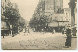 PARIS XIX - Rue Secretan - Hôtel, Cafés, Commerces - Distrito: 19