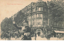 PARIS - Boulevard Des Capucines - Policier - Collection Ville De Paris N°1 - Carte Surréaliste - Autres & Non Classés