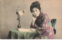 Japon - Jeune Femme Lisant - Andere & Zonder Classificatie