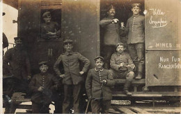 Militaire - Guerre 14-18 - Militaires Allemands Dans Un Train, Certains Buvant - Weltkrieg 1914-18